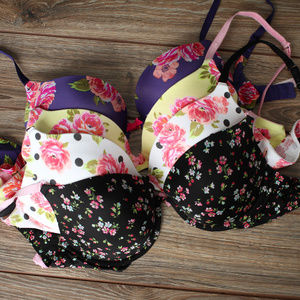 x4 Victoria's Secret 34DD Underwire Push-up Bras